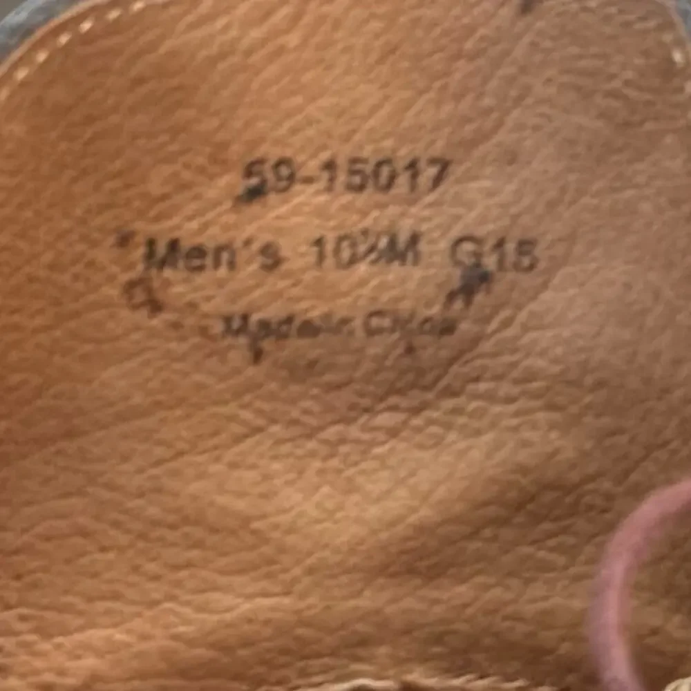 Men's SIze 10.5M JOHNSTON & MURPHY Gray Oiled Suede 